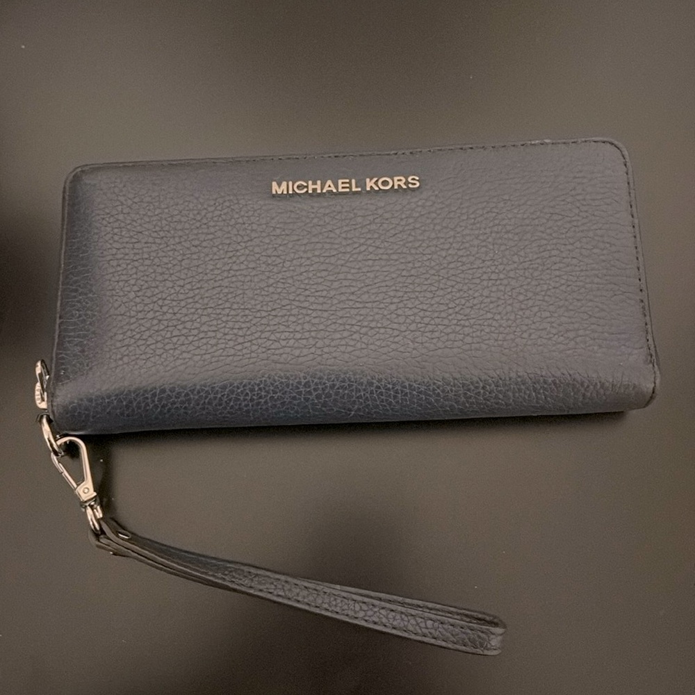 Michael Kors Wristlet in Navy